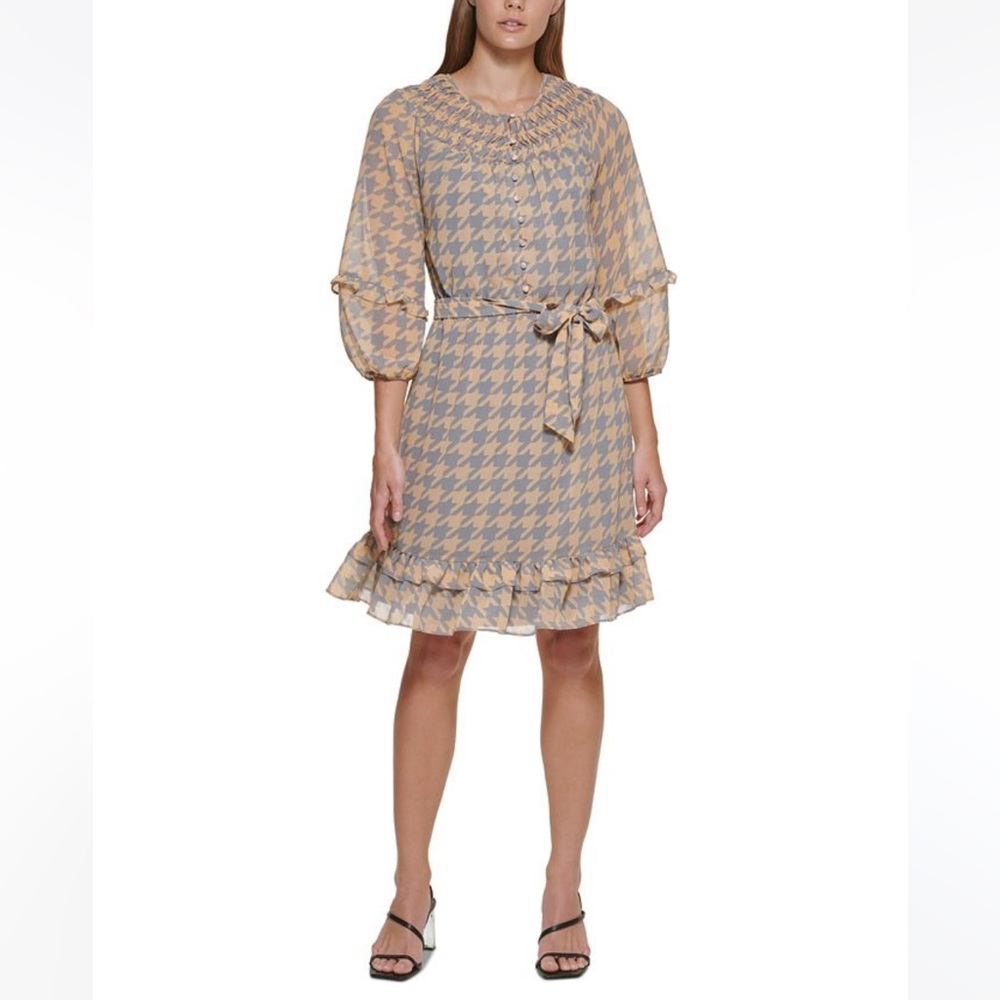 NWOT CALVIN KLEIN
Printed Chiffon Dress